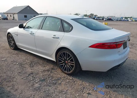 2018 Jaguar Xf 25T R-Sport z USA, uszkodzony, nr VIN SAJBL4FX2JCY68577
